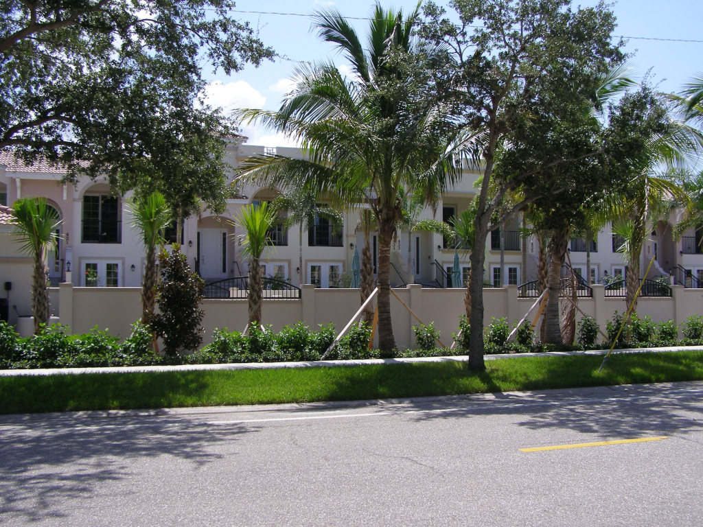 Island-Court-Venice-Florida